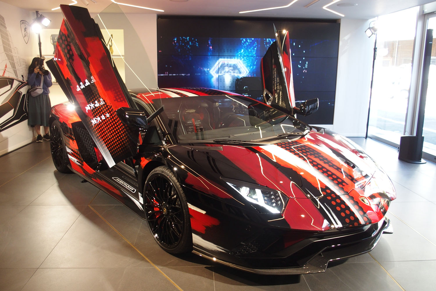 ランボルギーニの「THE LOUNGE TOKYO」オープニングイベントの会場から 