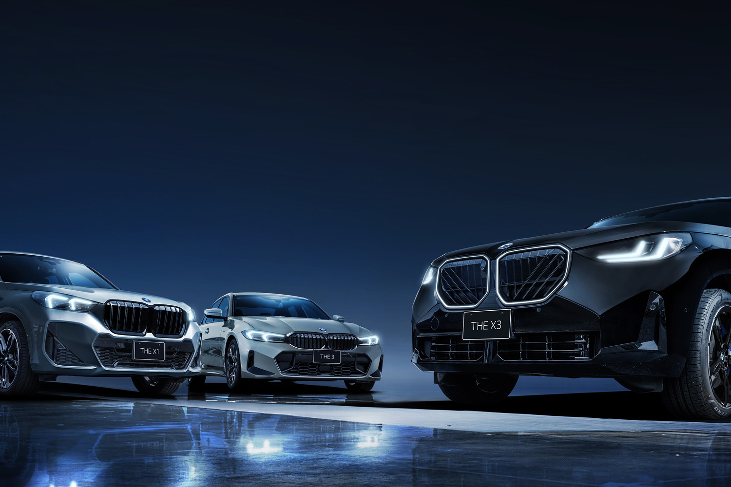BMWがブラックアイテムで内外装をドレスアップした「X1」と「X3」の 