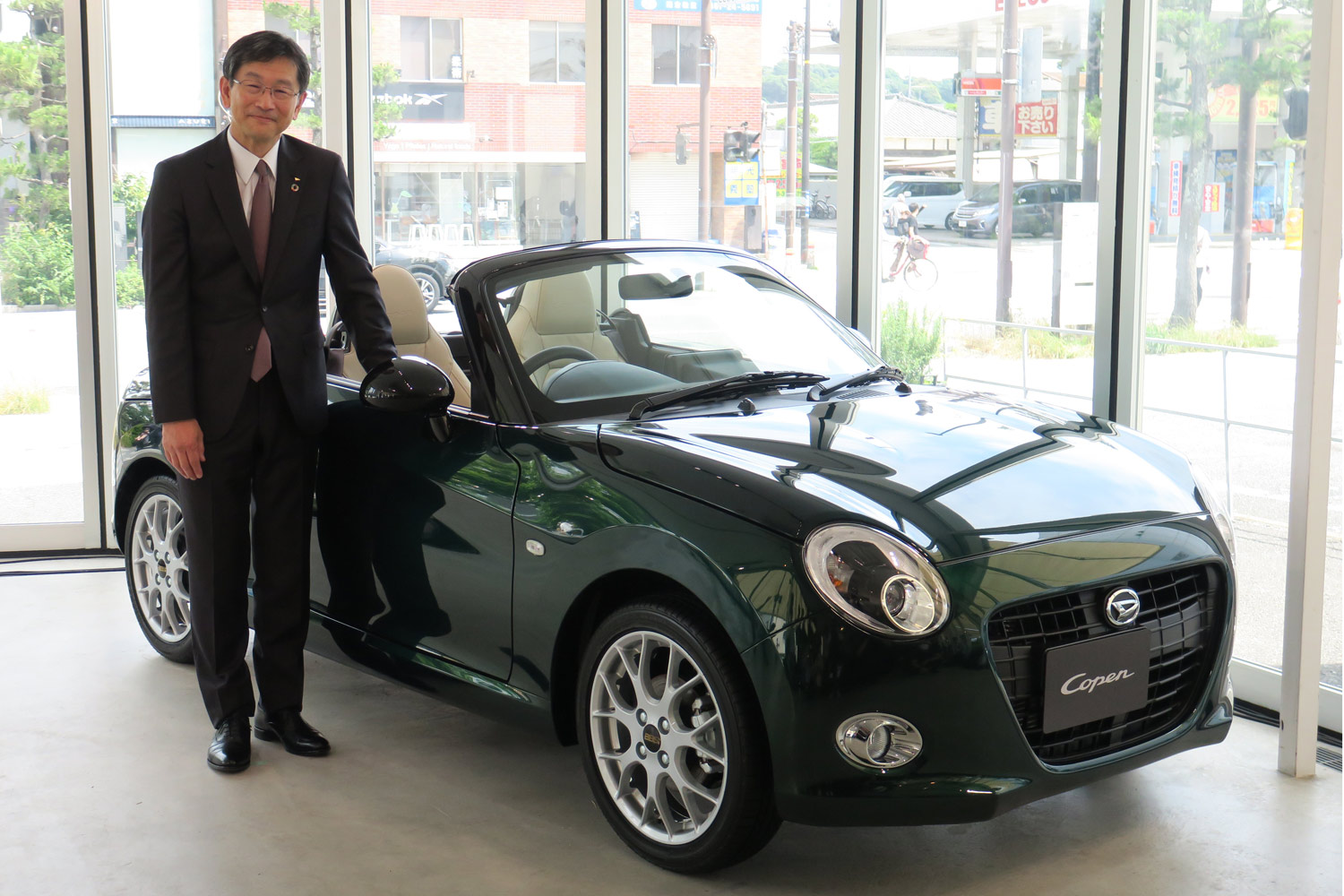 コペン は永久に不滅です 軽オープンの存続宣言にみるダイハツの スポーツカー魂 Webcg