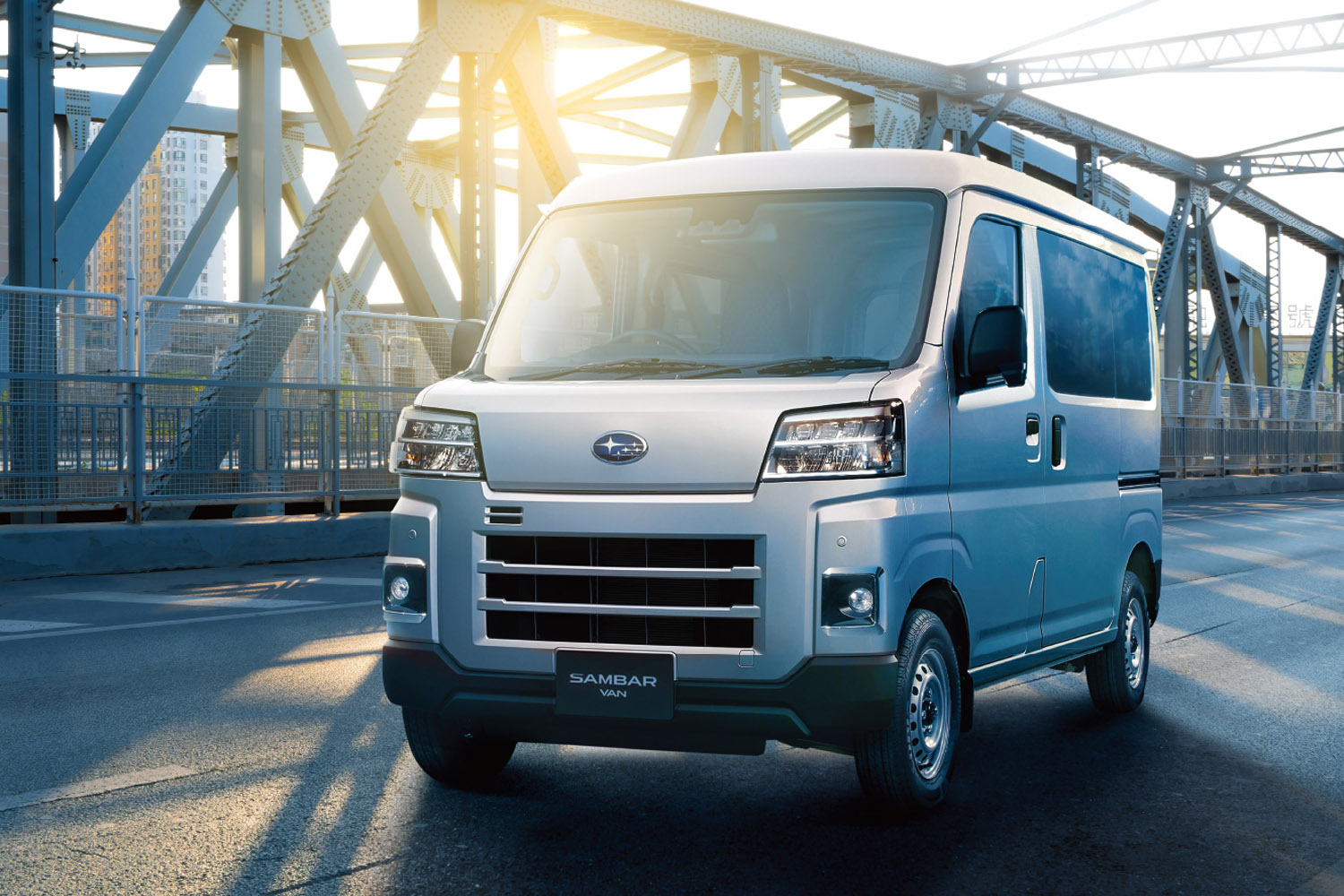 スバルが「サンバーバン」の一部改良モデルを発表 【ニュース】 - webCG