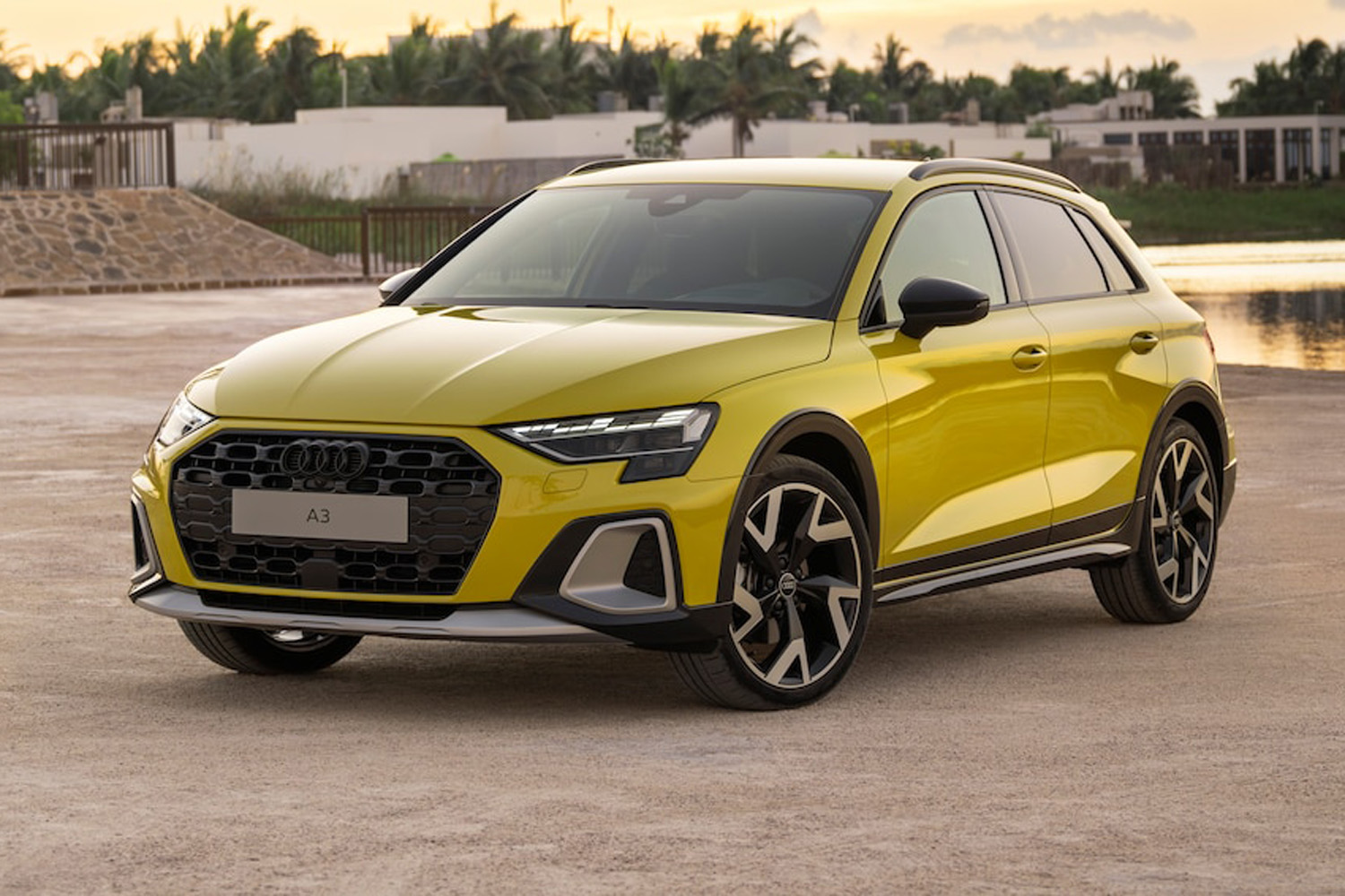 ニューモデル情報】フェイスリフトされた新型「アウディA3」を徹底