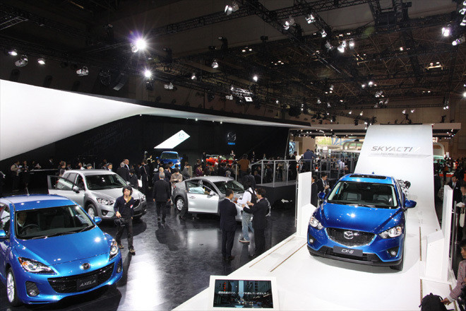 マツダは「スカイアクティブ」技術でアピール【東京モーターショー2011
