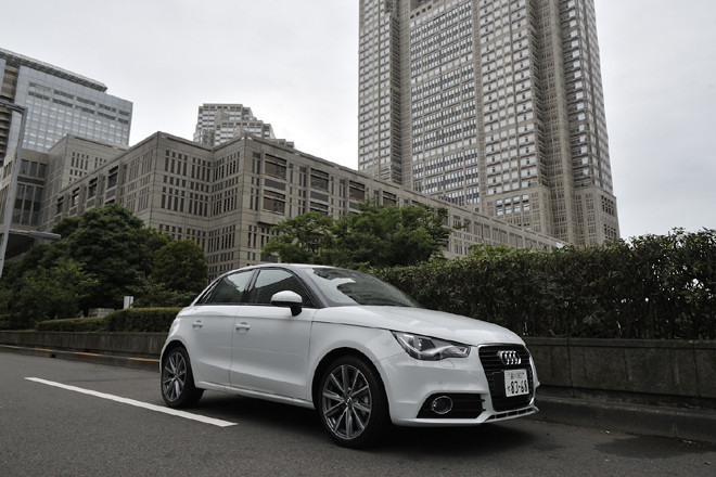 アウディA1スポーツバック　純正16インチ　スポーツパッケージ　Audi 4本 アウディA1スポーツバック 1.4 TFSIスポーツパッケージ（FF/7AT