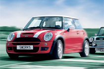 MINI「クーパー」と「クーパーS」のチューニングキット発売 【ニュース