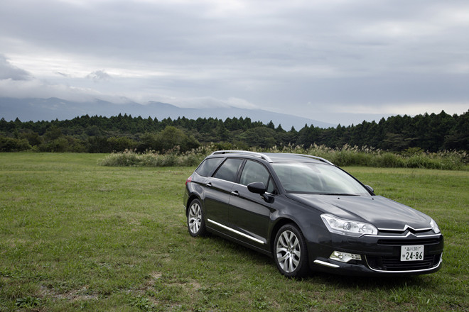 C5ツアラースフィア（全量7個） シトロエンC5ツアラー エクスクルーシブ（FF/6AT）【試乗記