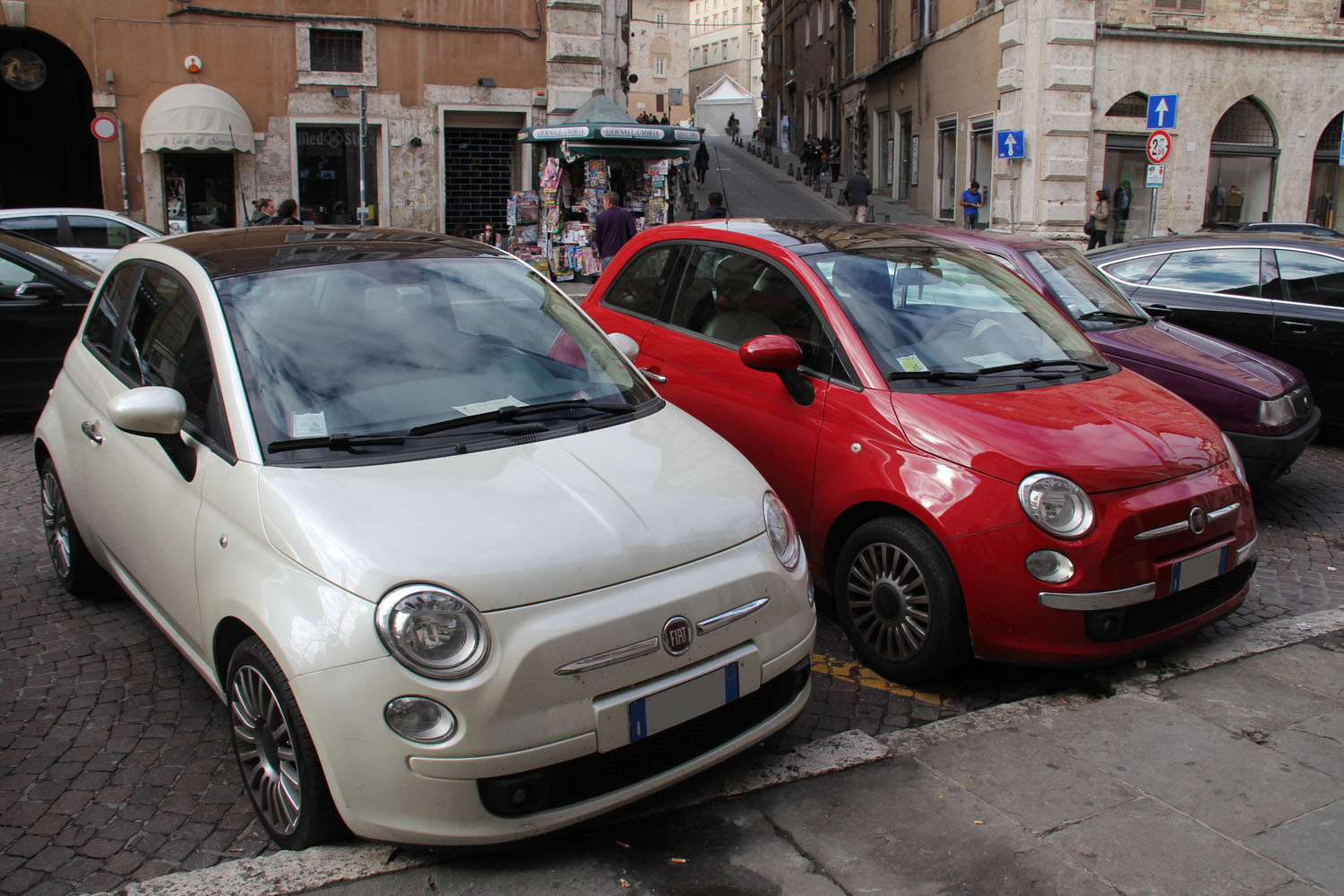 第742回 フィアット500 であっても 500 にあらず 同名異車種がもたらす混乱にご用心 マッキナ あらモーダ Webcg