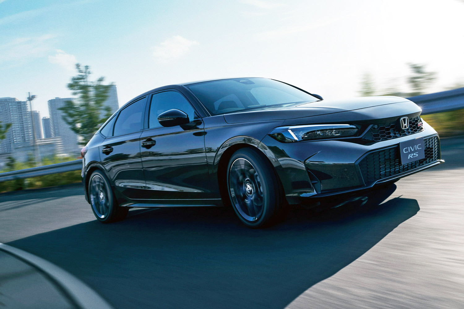 ホンダ・シビック」がマイナーチェンジ スポーティーな「RS」グレード