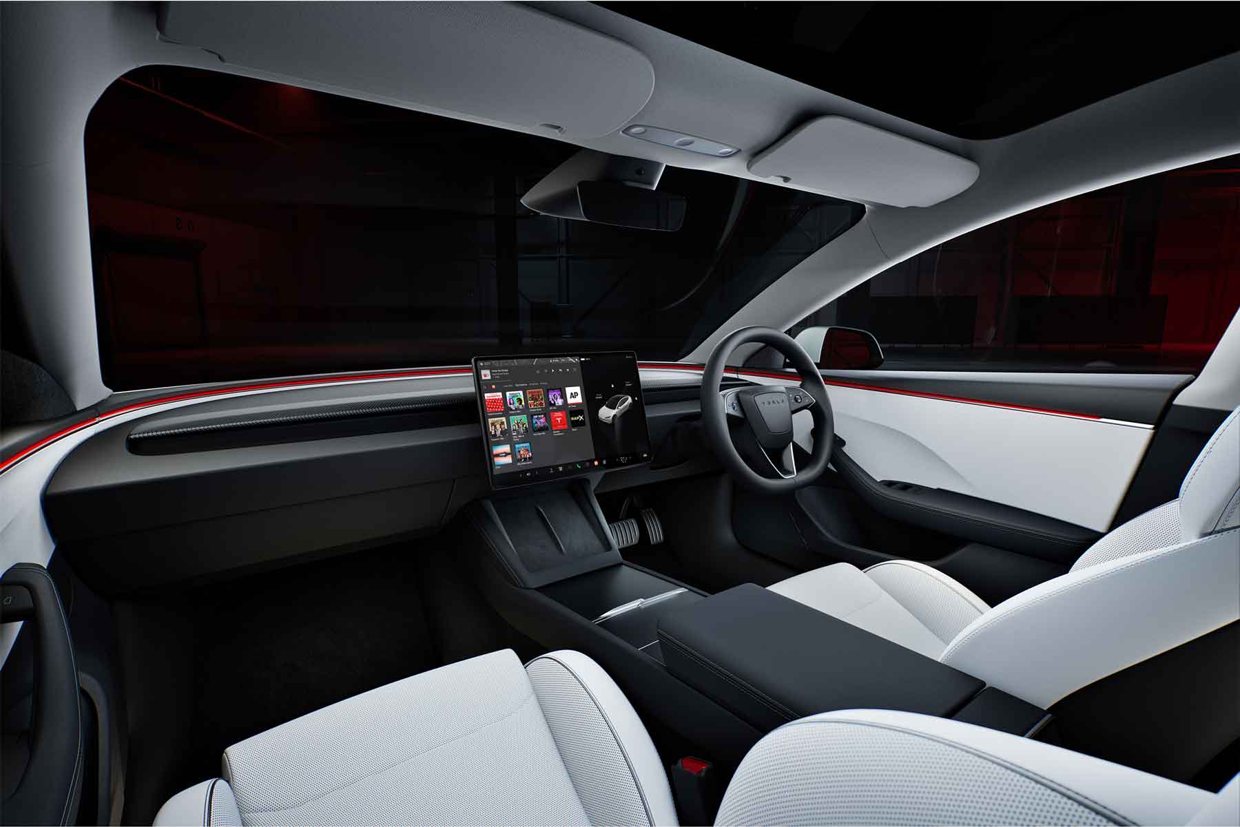 新型モデル3パフォーマンスのインテリア