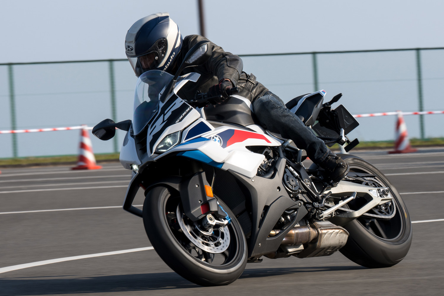 BMW S1000RR（6MT） 【JAIA輸入二輪車試乗会2025】 - webCG