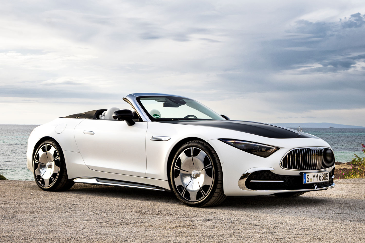 メルセデス・マイバッハSL680モノグラムシリーズ(4WD/9AT)【海外試乗記】