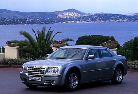 クライスラー300C 5.7V8【海外試乗記】 品があり、味もある - webCG