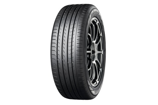 takanari19559 ヨコハマブルーアースRV03 2本セット① r7199-4.jpg