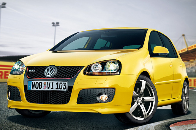 ピレリとのコラボモデル「VWゴルフGTIピレリ」登場 【ニュース】 - webCG