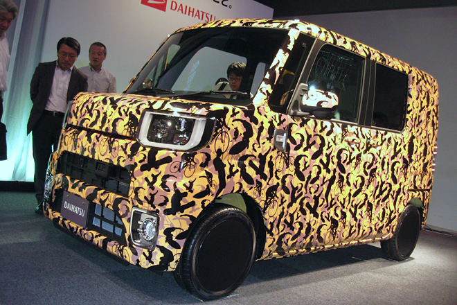 バリ山！軽自動車無加工サイズ★chronus15インチアルミ★タントカスタムに バリ山！軽自動車無加工サイズ☆chronus15インチアルミ☆タント