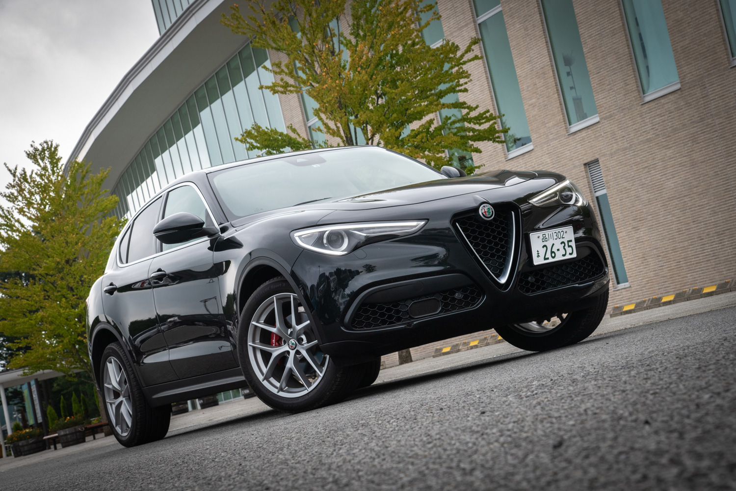 アルファ・ロメオ・ステルヴィオ ファーストエディション（4WD/8AT