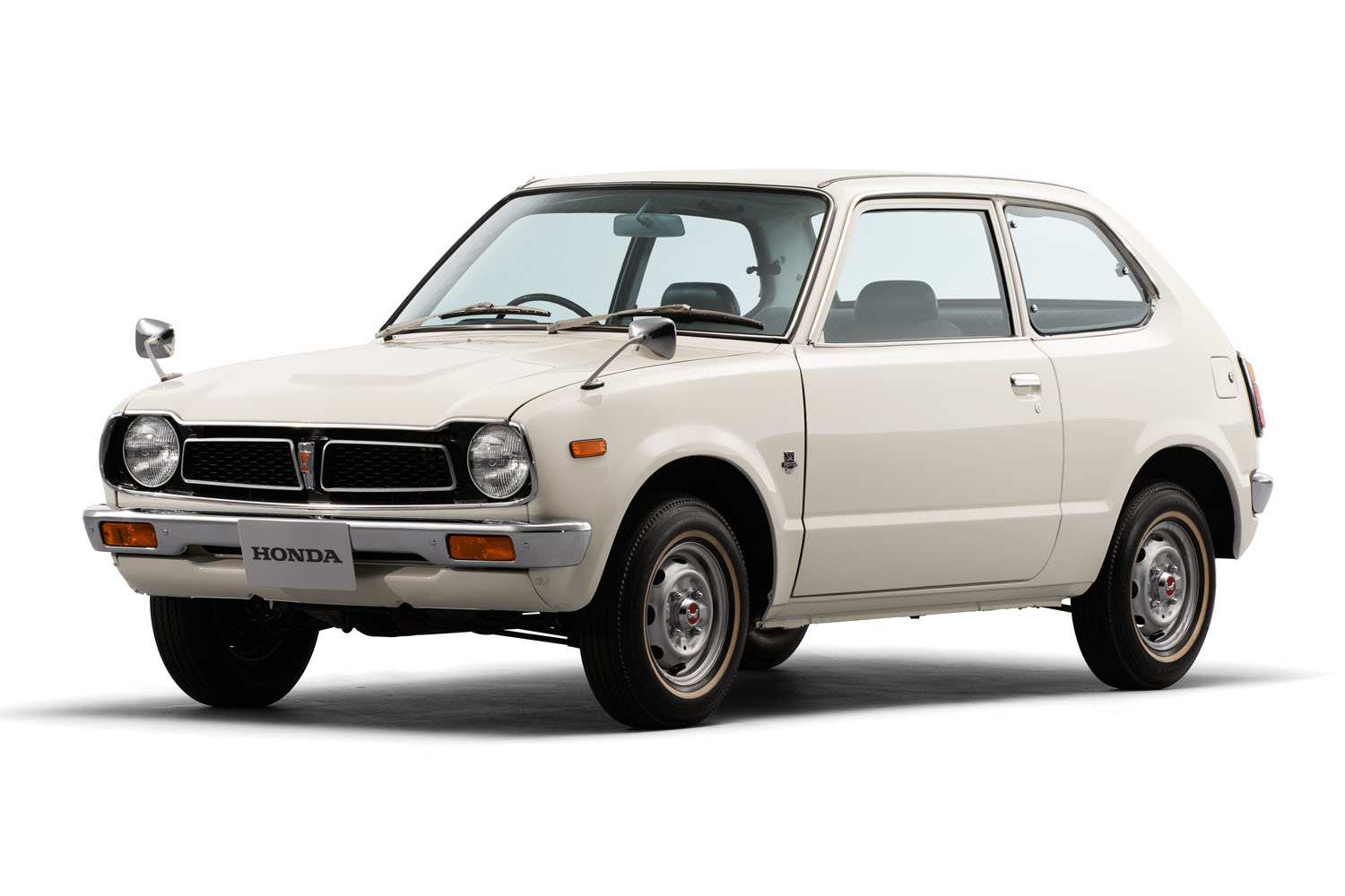 ホンダブースのテーマは発売50周年を迎える「シビック」【オートモビル