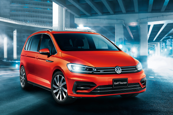 フォルクスワーゲン・ゴルフトゥーラン」にスポーティーな「Rライン