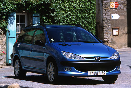 Peugeot 206SW S16 走行117000km プジョー　かっこいい！ プジョー206SW XS（4AT）＆S16（5MT）【海外試乗記】 「味わい」と