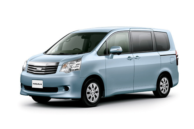 トヨタヴォクシー、ノアに履いてました　19インチ　値引き可 トヨタ新型「ノア＆ヴォクシー」は19インチもOK！ 先代ノアヴォクの
