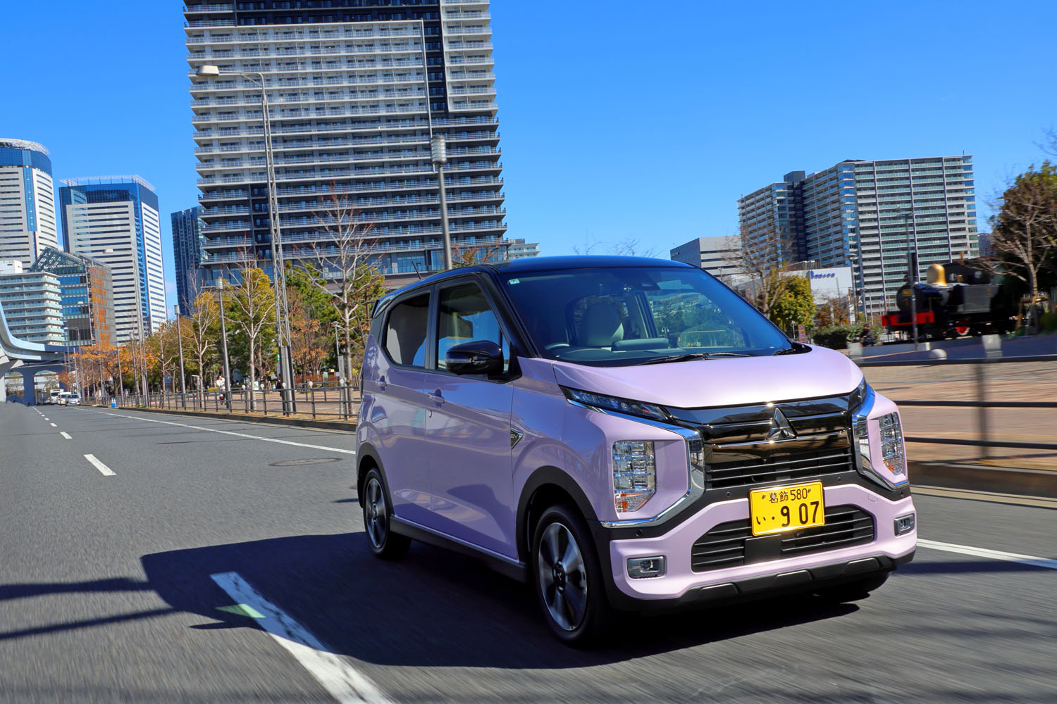 小さなクルマで大満足 三菱eKクロスEVの魅力に迫る 【できる軽でもっといいカーライフ 三菱eKクロスEVで行こう＜AD＞】 webCG