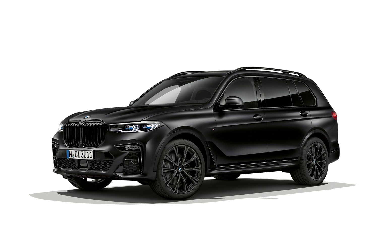 漆黒で内外装を統一した限定車「BMW X7エディションインフローズン