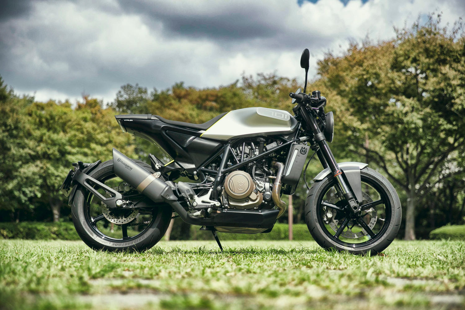 ハスクバーナ・ヴィットピレン701（MR/6MT）【レビュー】 歴史がつむぐ